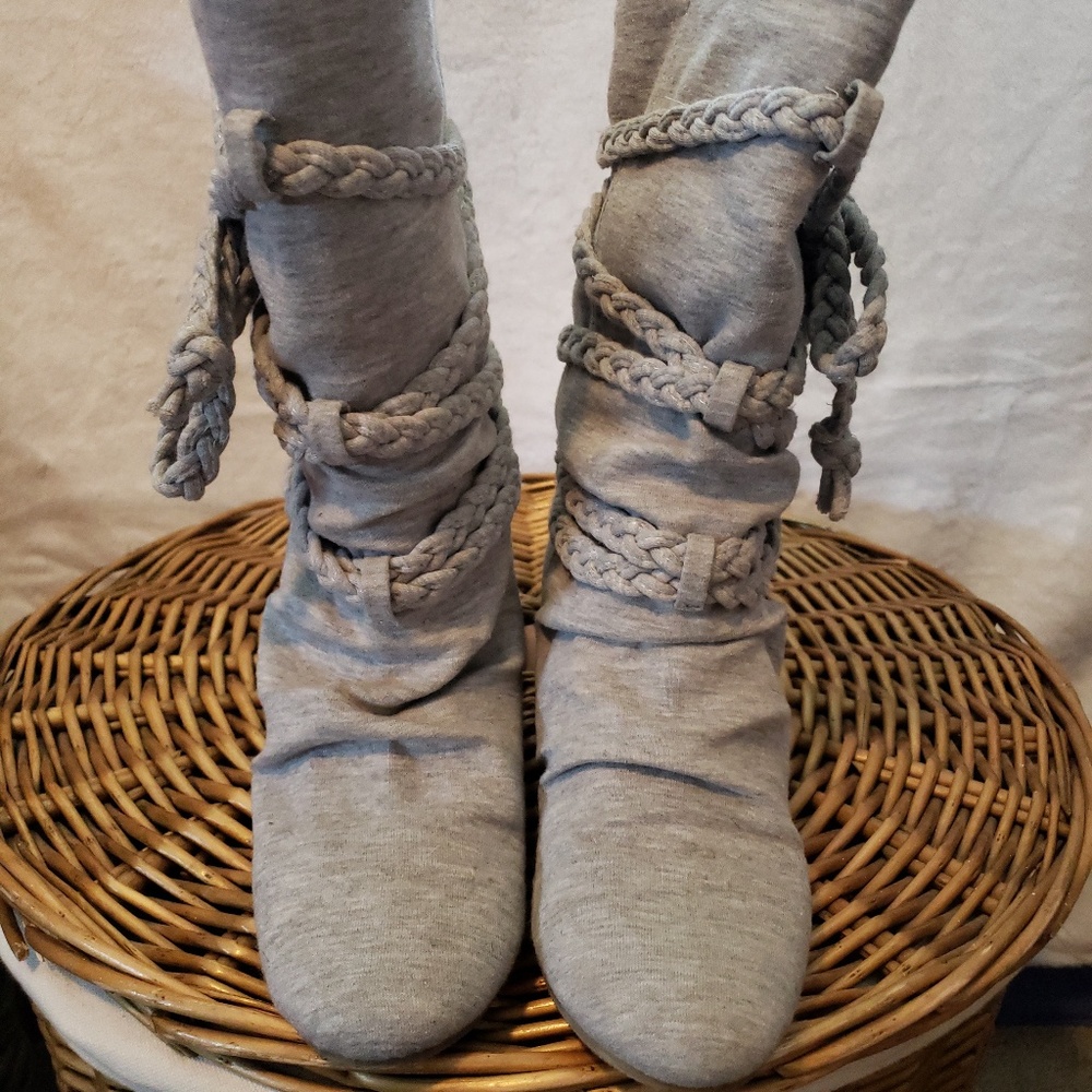 COPY - Aldo grey hidden wedge braid detail boot size 38